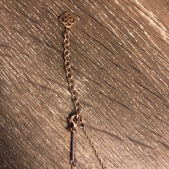 Kendra Scott Rose Gold Necklace - Picture 3 of 3